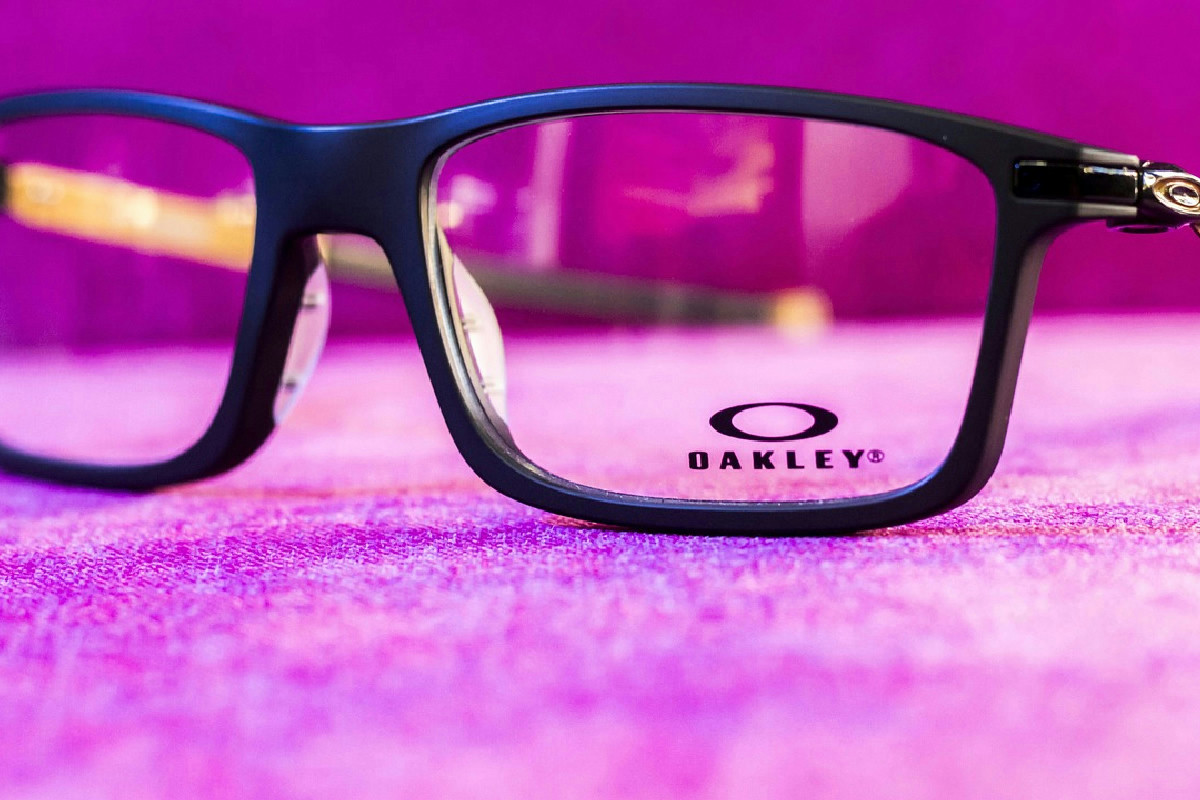 Addio graffi sulle lenti : questo trucco permette di mantenerle perfette senza alcuna rigatura